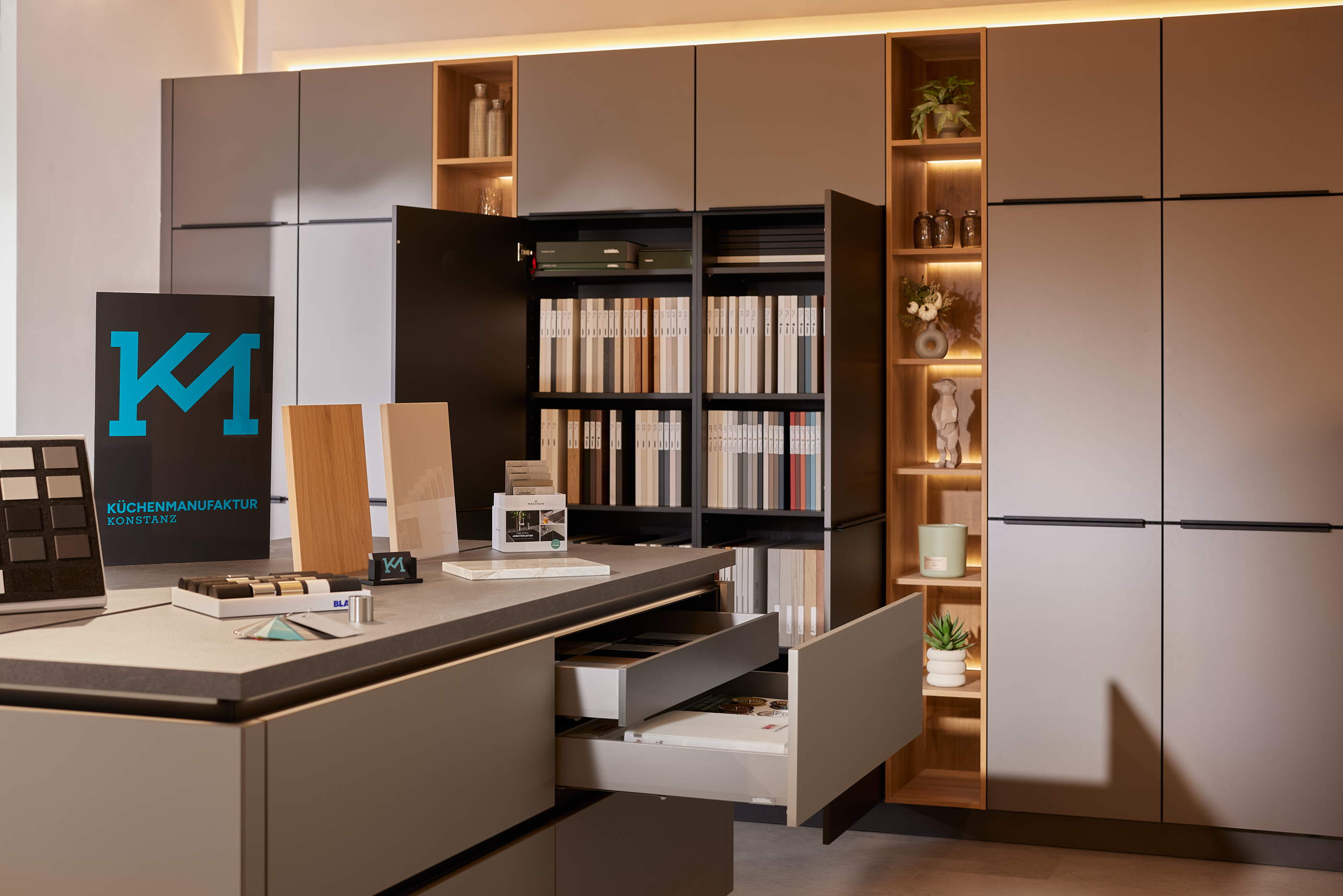 Küchenmanufaktur Bemusterung Schüller