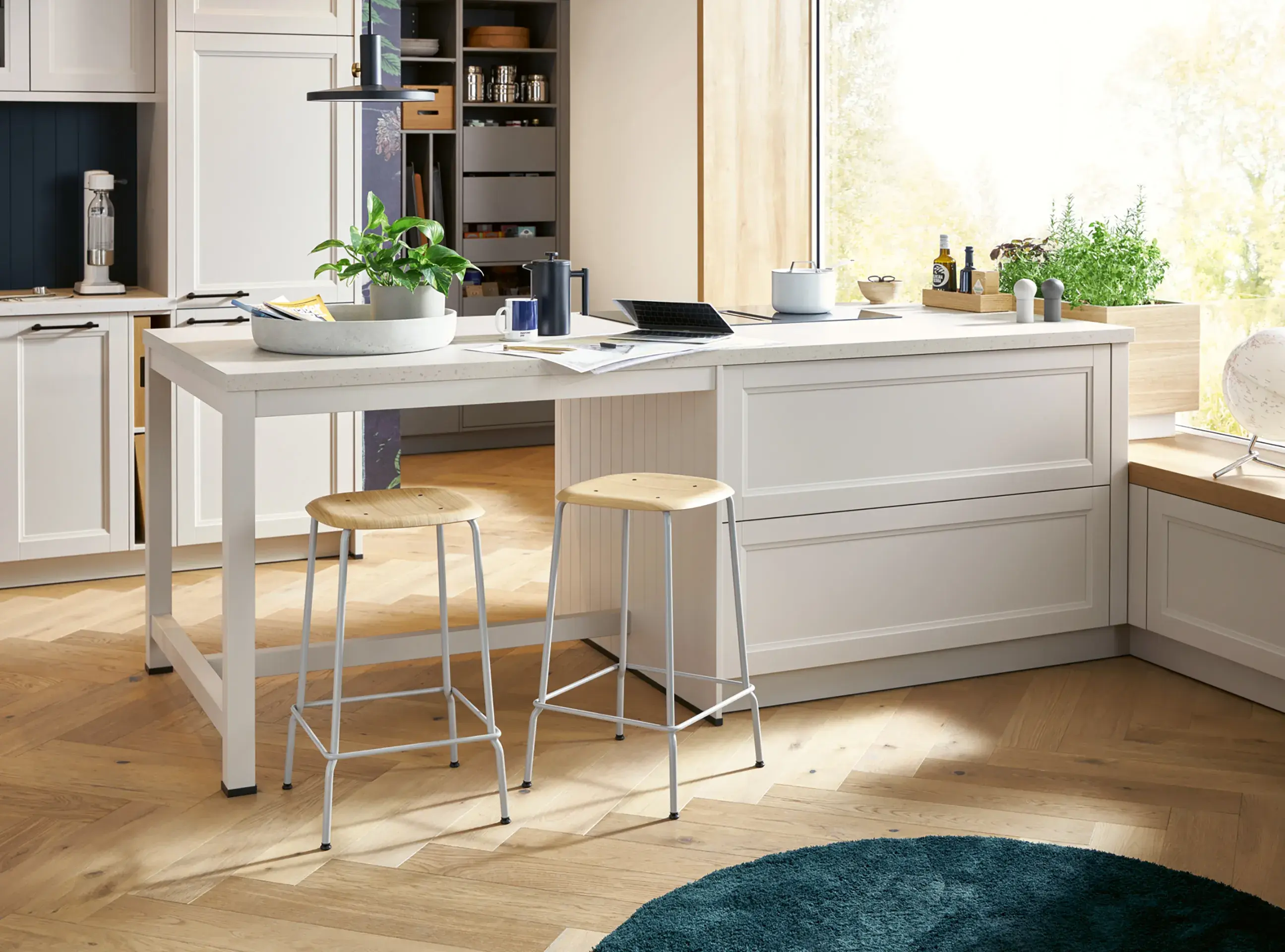 Landhausinsel mit angesetztem Tischgestell